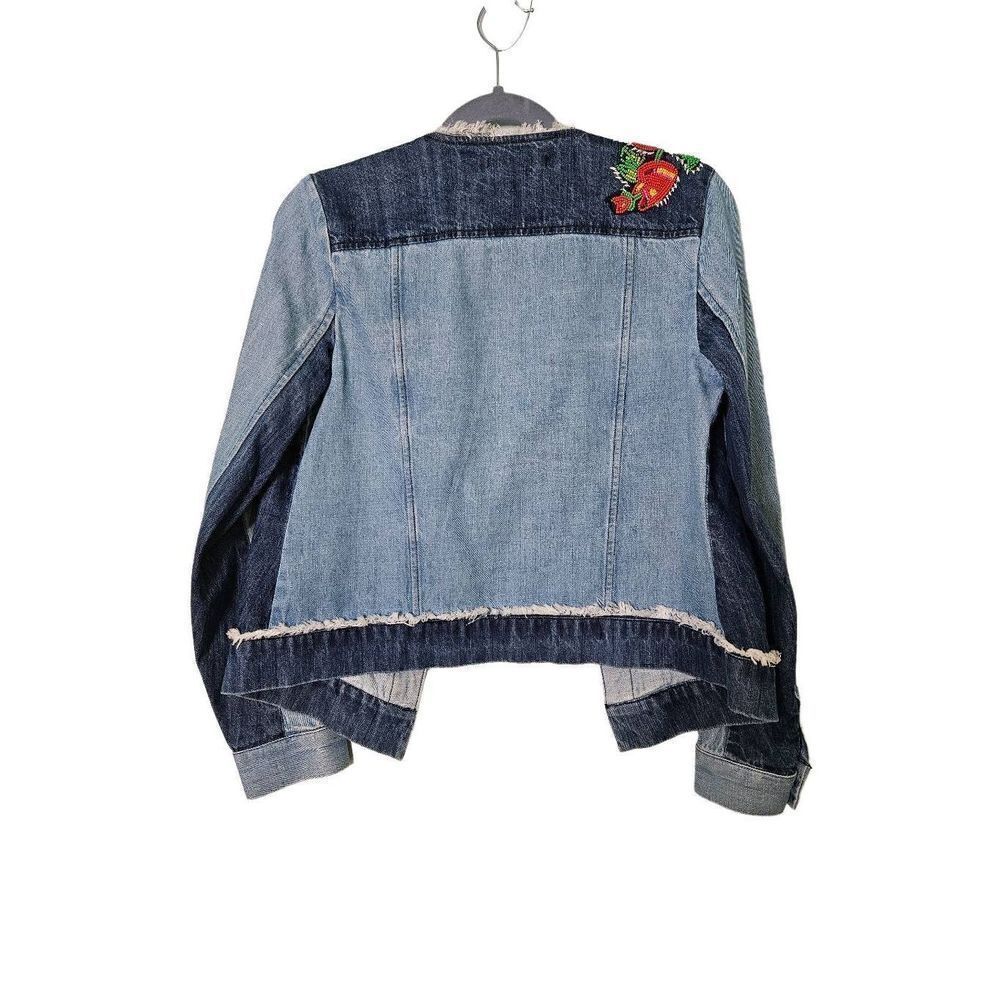 Beaded 2 toned denim jacket. Size S. - Picture 2 of 4